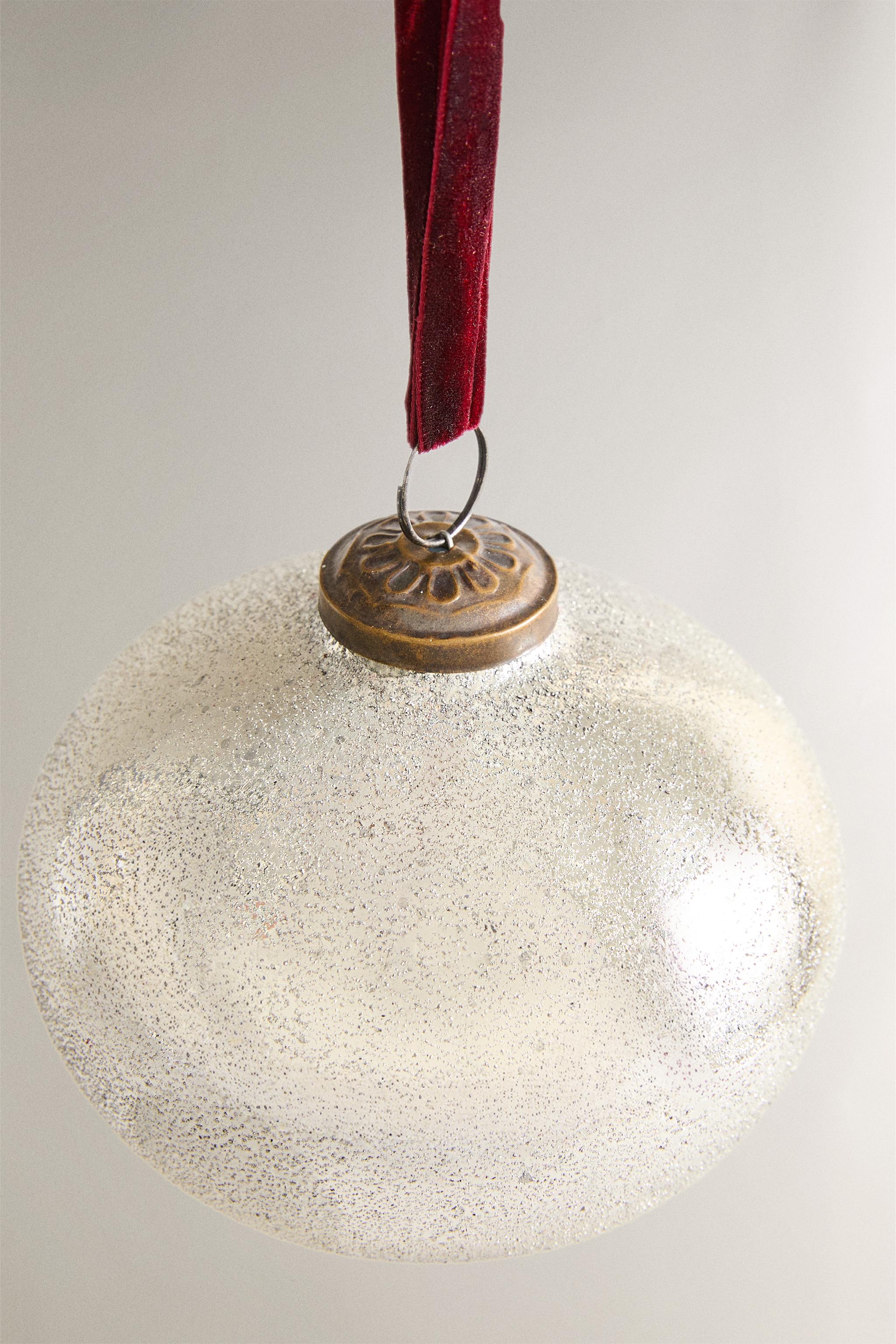 TEXTURED CHRISTMAS TREE ORNAMENT